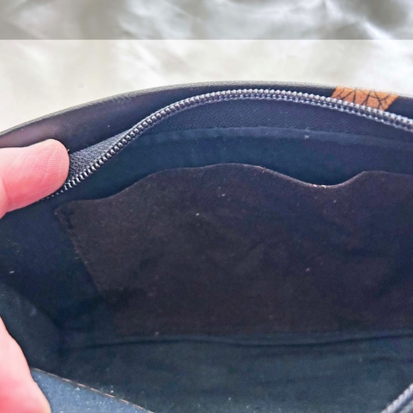 CLUTCH HANDCRAFTED IN BRAZIL, LEATHER, LOST WAX METHOD, ONE OF A KIND, BEIGE & - Picture 7 of 9